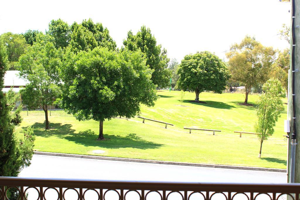 Littomore Bathurst Esterno foto